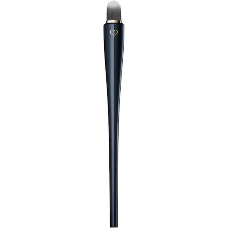 Clé de Peau Beauté Accessoires Concealer Brush, Pinsel für präzises Concealer-Auftragen, dunkelblauer Griff mit eleganter silberner Fassung