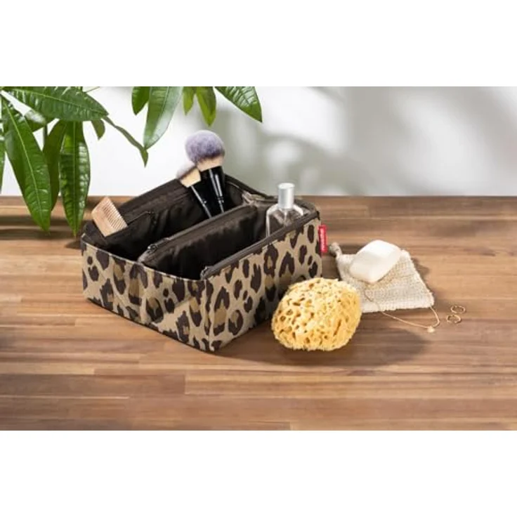 REISENTHEL® Kosmetiktasche fold case leo macchiato, stilvolle Beauty Case mit Leopardenmuster, wasserabweisend, 23 x 11 x 11 cm, 1,5l Volumen – Bild 5