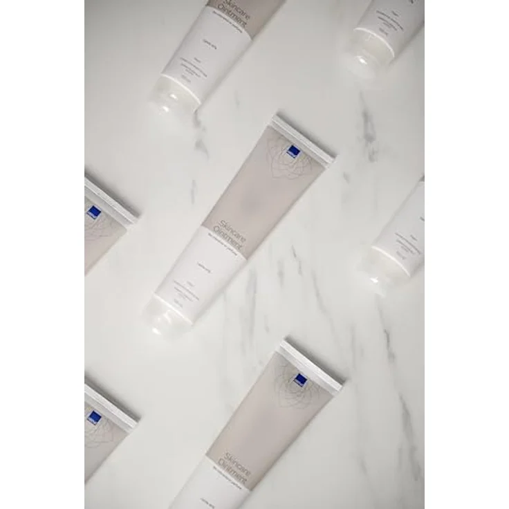ABENA Hautpflege-Salbe, spendet feuchtigkeit für 24 Std nach dem auftragen, pflegt trockene Haut & beruhigt gereizte Haut, frei von Duftstoffen & Farbstoffen, 12 St., 150 ml. – Bild 5