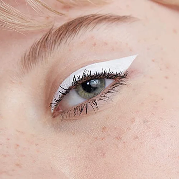 3INA The Color Pen Eyeliner, Filzstift-Eyeliner in Weiß, 1 ml mit präziser Linie und intensiver Farbgebung – Bild 2