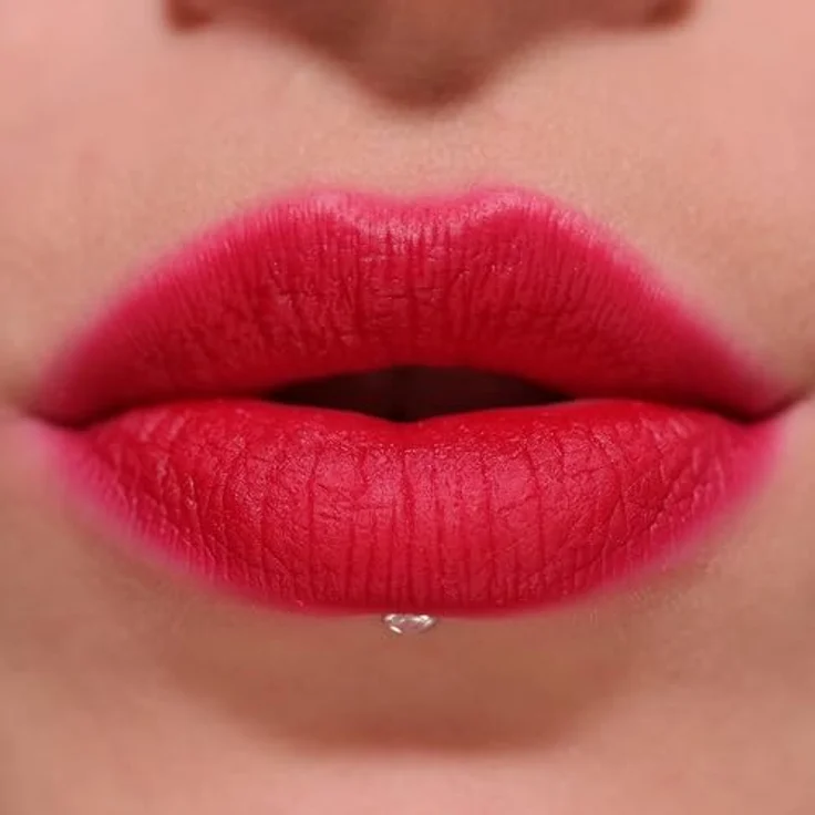 Revolution Beauty London Air Blur Matt Flüssiger Lippenstift - Langanhaltende Lippenfarbe - Vegan & Cruelty-Free - Fiery Red - 3.5ml – Bild 5