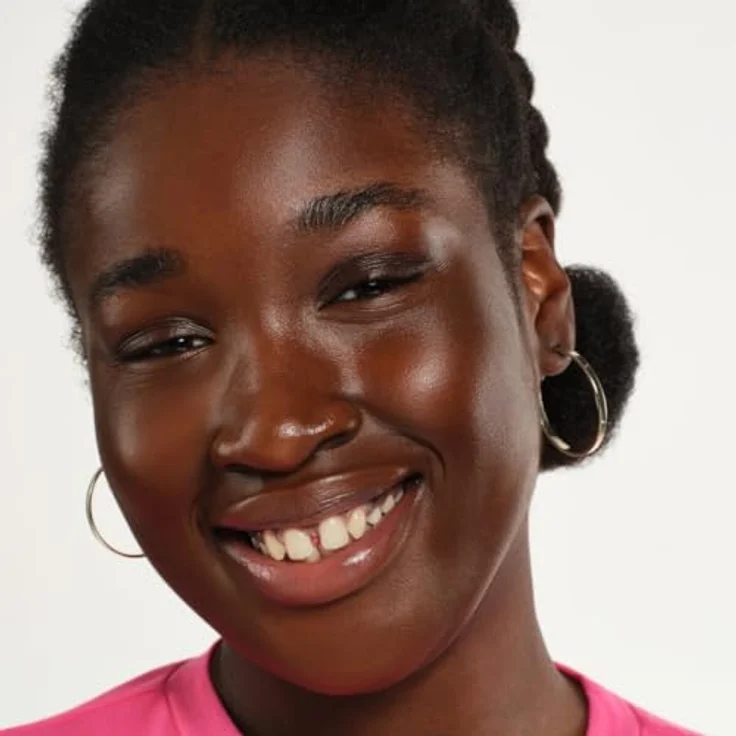 essence glow like HONEY Gesichtsserum im Spray, 50 ml, feuchtigkeitsspendend und aufhellend für jugendliche Haut – Bild 4