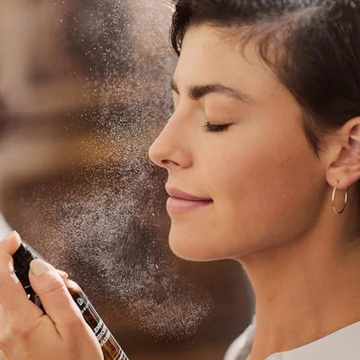 JUNGLÜCK Calendula Gesichtswasser, 100ml Vegan | Beruhigendes Gesichtsreinigungsspray mit BIO Calendula, klärt porentief und schützt vor Feuchtigkeitsverlust – Bild 3