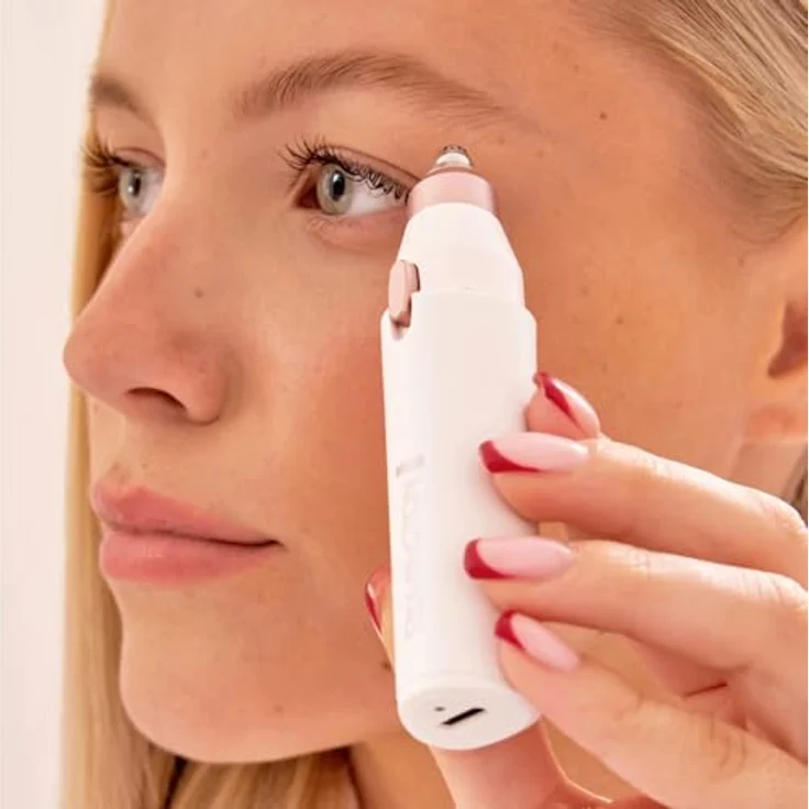 Remington BareMe WFS200, 2-in-1 Augenbrauenrasierer und Gesichtshaarentferner mit hypoallergenen Aufsätzen, USB-C Ladefunktion, wasserdicht – Bild 10