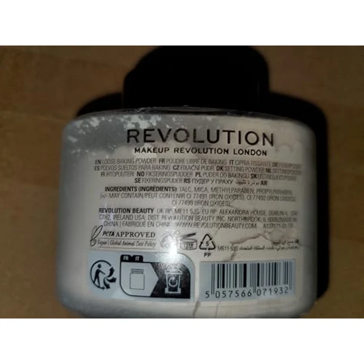 Makeup Revolution London Baking Powder Loser Puder 32 g Farbton Translucent – Bild 2