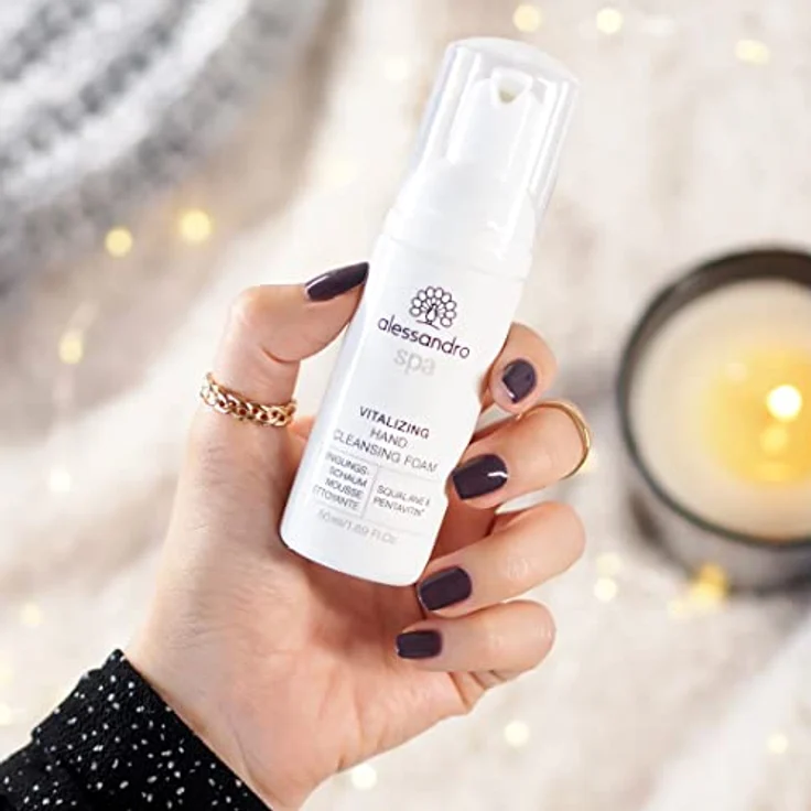 alessandro SPA ANTI-AGIN HANDREINIGUNGSSCHAUM - Selbstschäumender Vital-Schaum zur sanften Reinigung der Hände -Extra Pflege für reife und trockende Hände, 50ml – Bild 2