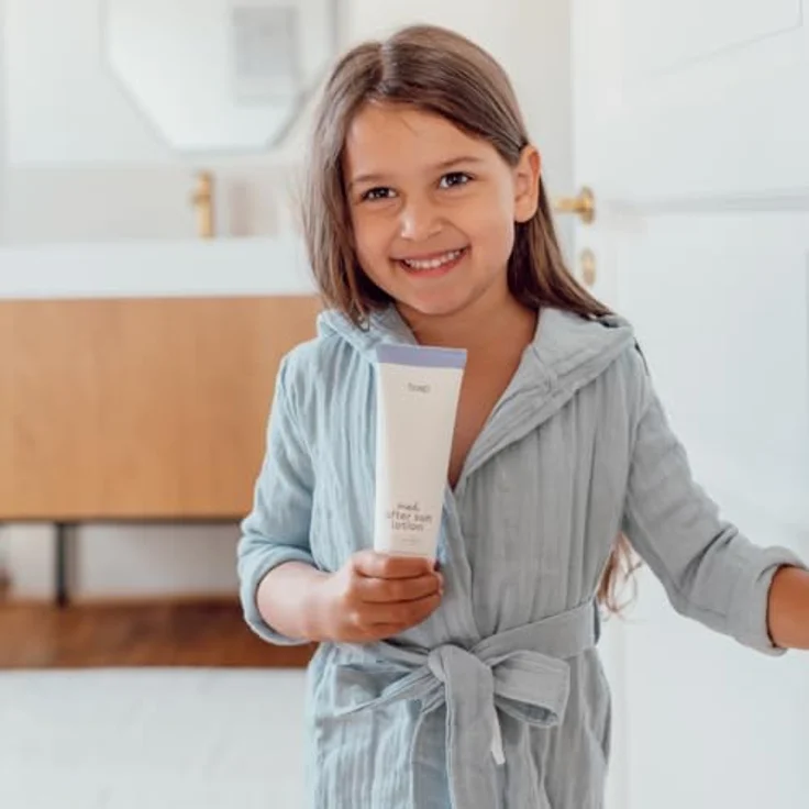 boep med After Sun Lotion, feuchtigkeitsspendende & duftstofffreie Pflege für empfindliche Haut mit Aloe Vera, vegan, 100 ml – Bild 2
