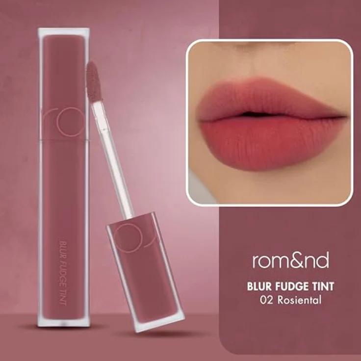 rom&nd Blur Fudge Tint 5g (02 ROSIENTAL), Lippenstift mit samtigem mattem Finish und weicher Formel für einen verwischten Effekt – Bild 3