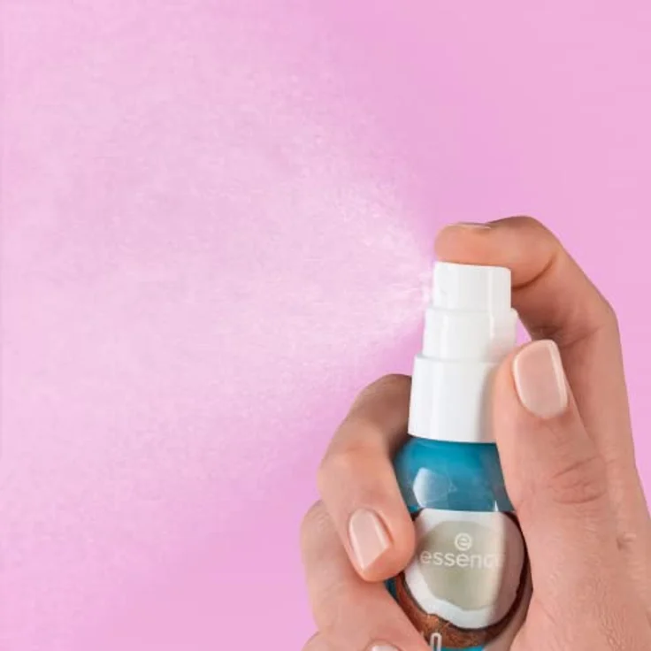 essence HELLO, GOOD STUFF! 48h HYDRO FIXING SPRAY, Transparent, feuchtigkeitsspendend, fixierend, erfrischend, natürlich, strahlend frisch, vegan, ölfrei, ohne Alkohol, ohne Parabene, 1er Pack (50ml) – Bild 3