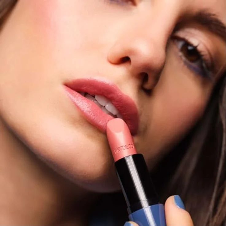 ARTDECO Perfect Color Lippenstift - für unwiderstehlich glänzende und langanhaltende Farbbrillanz in schimmerndem Pink & Rosé, 4g – Bild 4