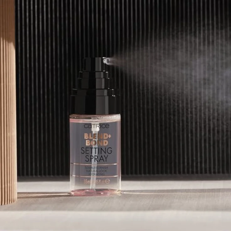 CATRICE Blend + Bond Setting Spray, feuchtigkeitsspendendes Fixing Spray mit Hyaluronsäure und Bio-Haferextrakt für ein natürliches, frisches Finish – Bild 5