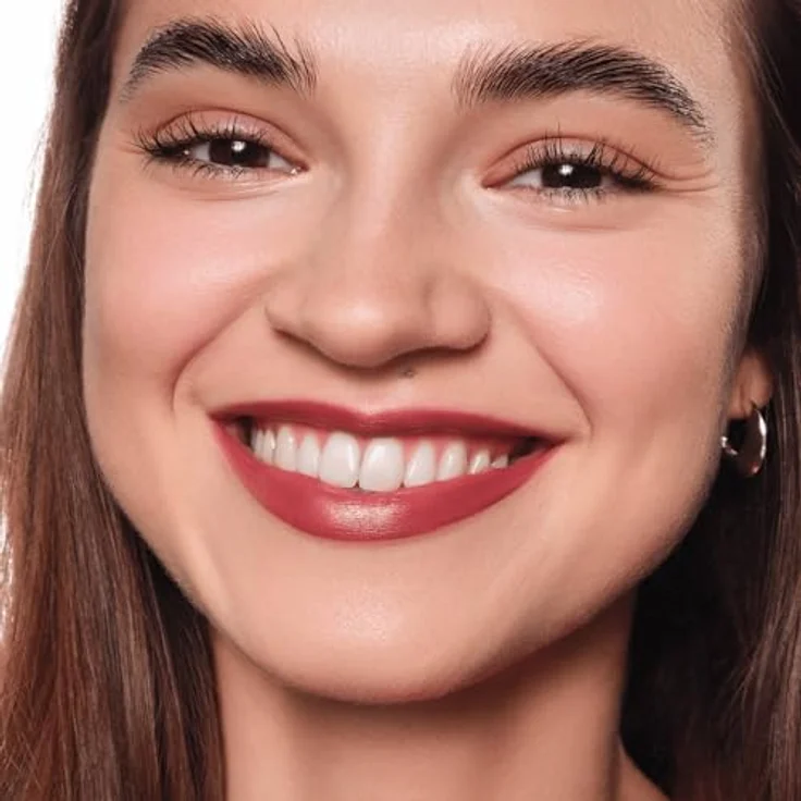 essence satin GLOW luminous shine lipstick Nr. 06, strahlend braun, farbintensiv, vegan, ohne Parabene und Mikroplastik, 3.5g – Bild 5