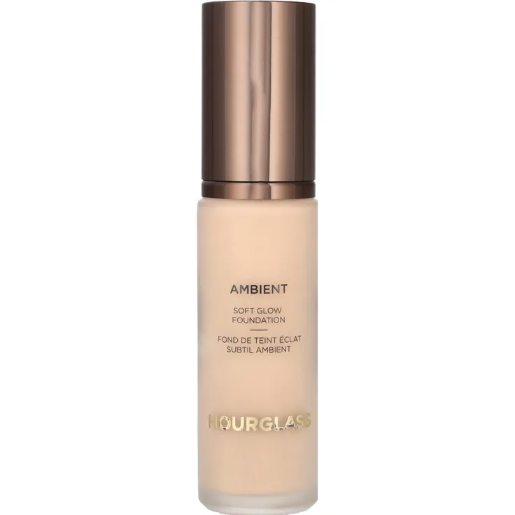 Hourglass Ambient Soft Glow Foundation, 30 ml mit aufbaubarer Deckkraft und natürlichem Glanz
