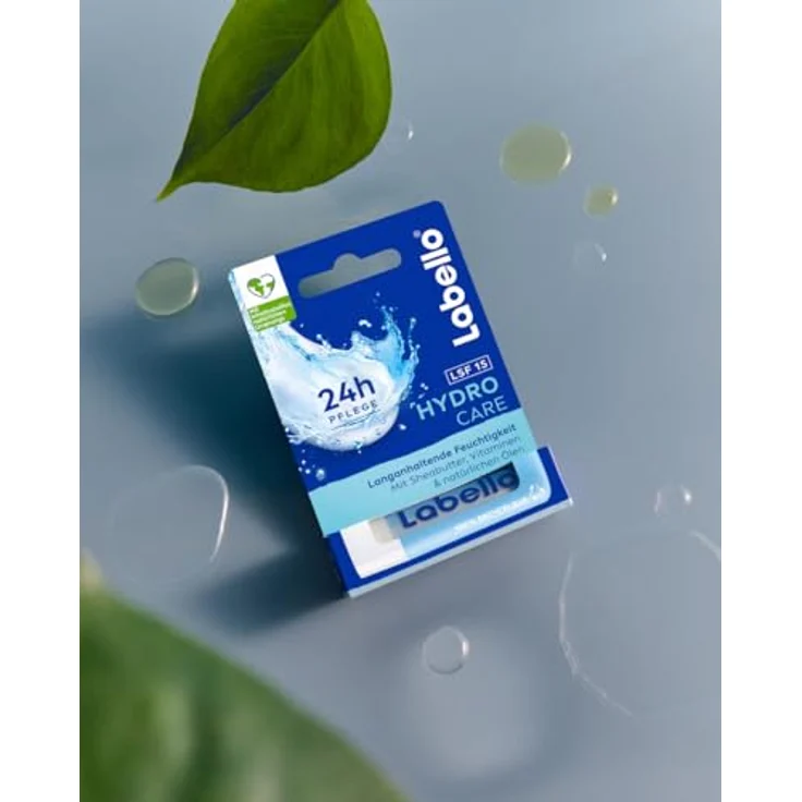 Labello Hydro Care Lippenpflegestift, mineralölfrei mit LSF 15, 24h Feuchtigkeit, Sheabutter und natürliche Öle, 4,8 g – Bild 2