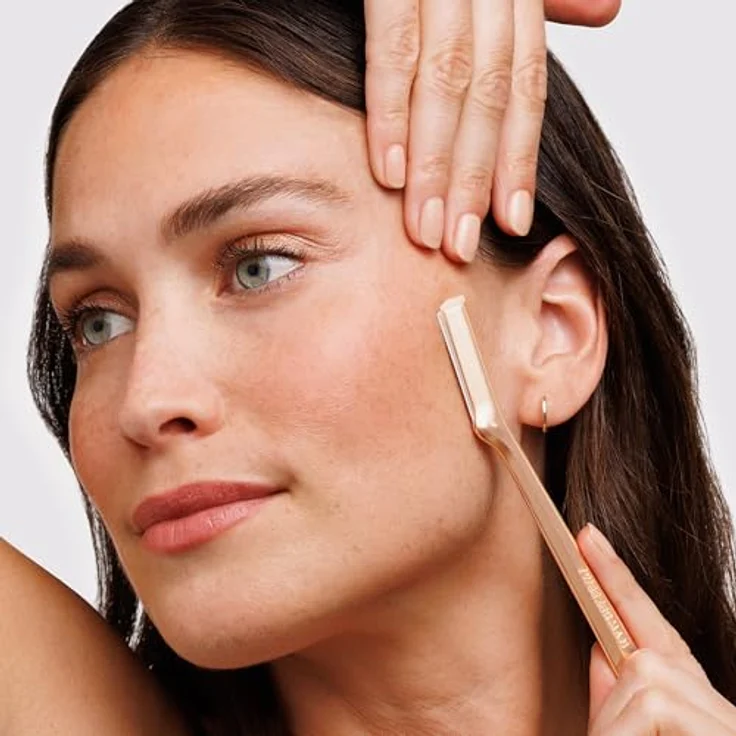 Tweezerman Skin Care Gesichtshaarrasierer, Edelstahl-Klingen mit 3 Ersatzklingen für sanftes Peeling – Bild 6