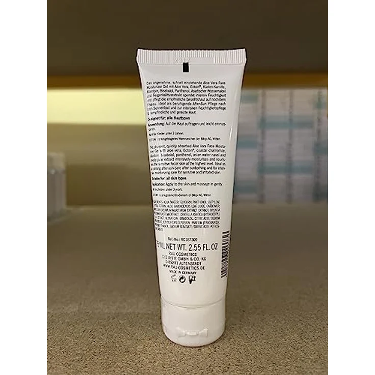 RAU Cosmetics Reines Aloe Vera Gel mit Ectoin & Kamille - Feuchtigkeitscreme für Gesicht & Körper - Trockene, Gereizte, Unreine & Reife Haut - 50 ml – Bild 3