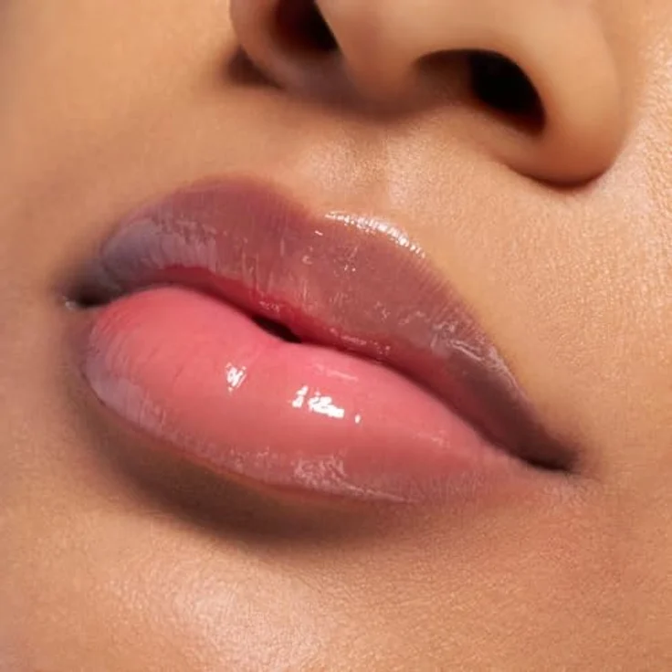 essence WHAT THE FAKE! Lipgloss für mehr Volumen, Farbton 100 Sheer Genius, 4 ml - glanzgebend, feuchtigkeitsspendend, vegan – Bild 10