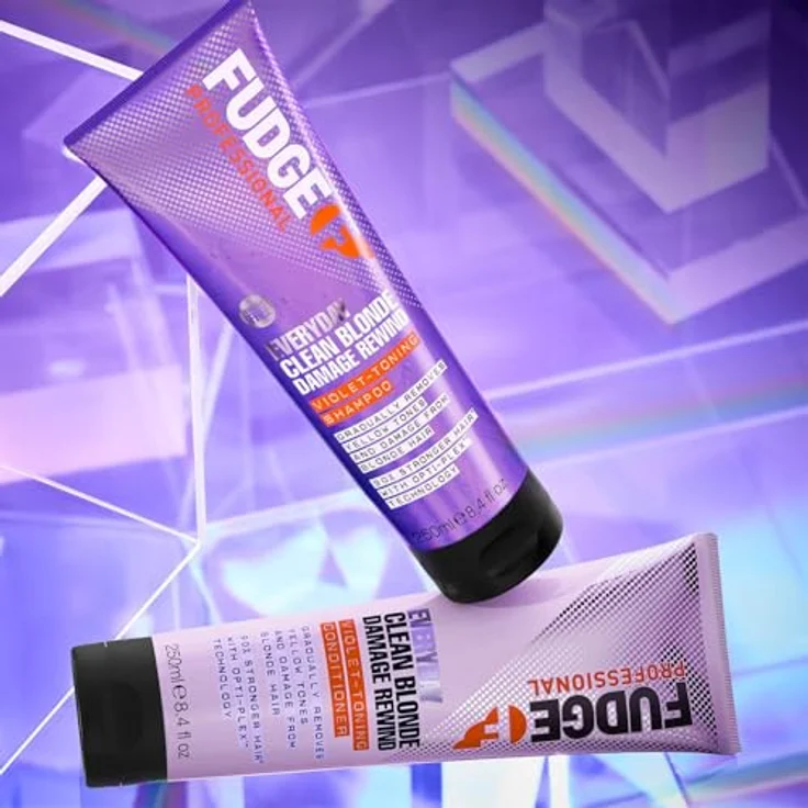 Fudge Haarpflege Fudge Haarpflege Everyday Clean Blonde Damage Rewind Violet-Toning Shampoo Haarshampoo 250.0 ml – Bild 3