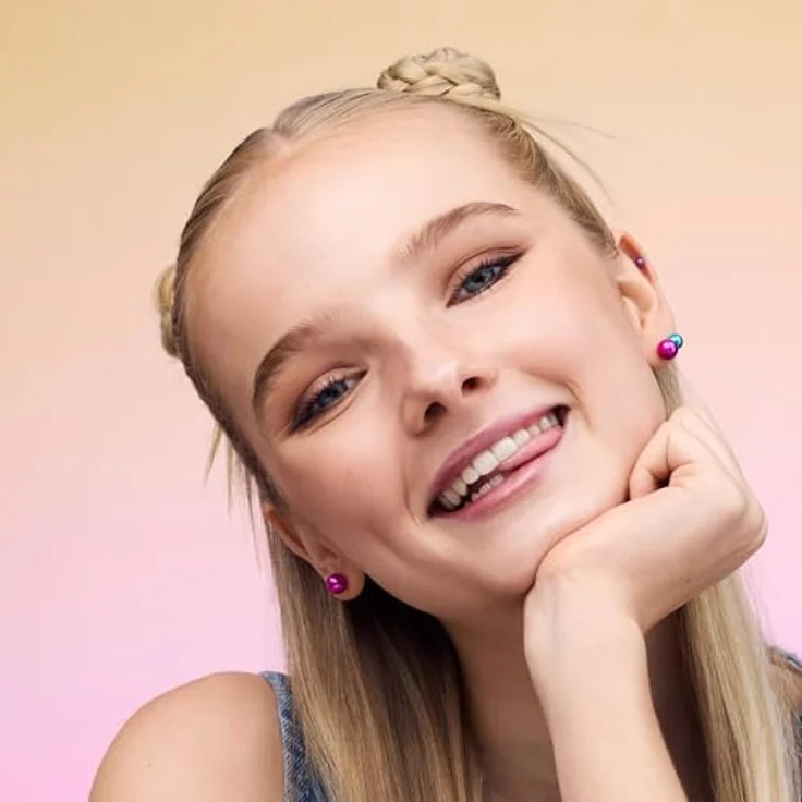 essence Superman Lidschattenpalette Farbton 01 Find your power, 7 g, intensive Pigmentierung, vegan, schimmernd-mattes Finish – Bild 3