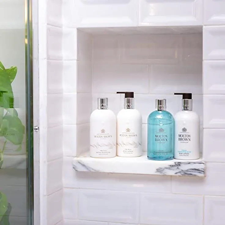 Molton Brown Coastal Cypress und Sea Fennel Bodylotion 300ml – Bild 5