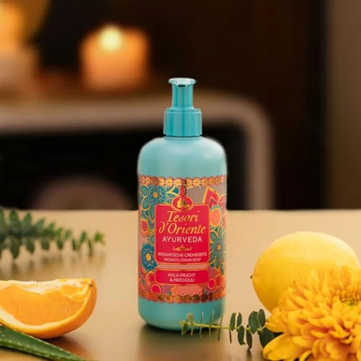 TESORI D’ORIENTE Flüssigseife Ayurveda 300ml, mit Amla-Fruchtextrakt, Sesam-Öl, Aloe vera und Calendula, ayurvedisches Wellness-Ritual, holziger Duft - Orange, Zitrone, Patchouli, Zedernholz – Bild 5
