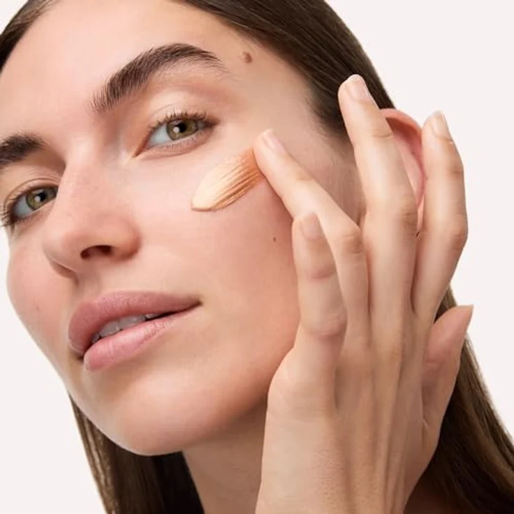 Catrice Bronze Glow Grip Primer, Make-up-Primer mit feuchtigkeitsspendender Hyaluronsäure, 30 ml, warmem Bronzeton – Bild 5