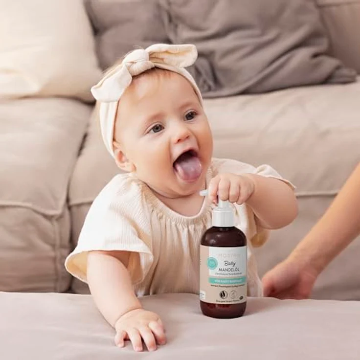 MABYEN Bio Baby Öl Mandel, 200ml, vegan, parfümfrei, NATRUE-zertifiziert, Hebammen empfohlen, ideale Basispflege für empfindliche Babyhaut – Bild 6