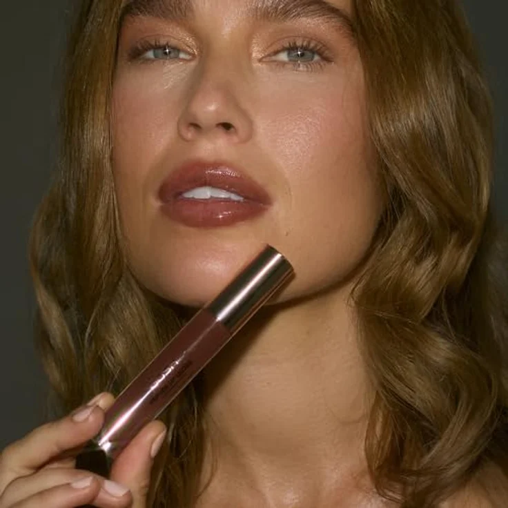 GOSH COPENHAGEN Peptide Lip Gloss, Lipgloss mit Peptiden, 006 Brownie, 7 ml, feuchtigkeitsspendend und volumengebender Glanz – Bild 2