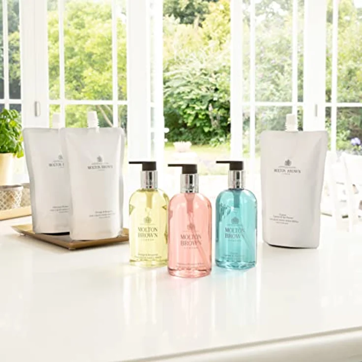 Molton Brown Coastal Cypress und Sea Fennel Nachfüllbare Flüssigseife 400ml – Bild 5
