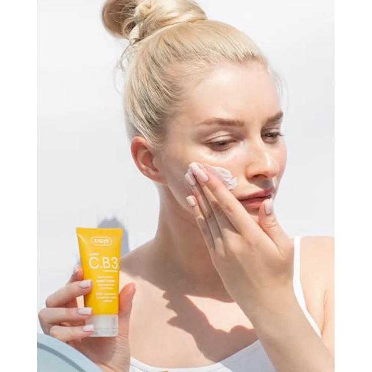 Ziaja VITAMIN C.B3 NIACINAMIDA Wake Me Up Revitalisierende Tagespflege, 50 ml - Leichte Gesichtscreme mit seidigem Finish, Morgenergieboost - 50 ml – Bild 4