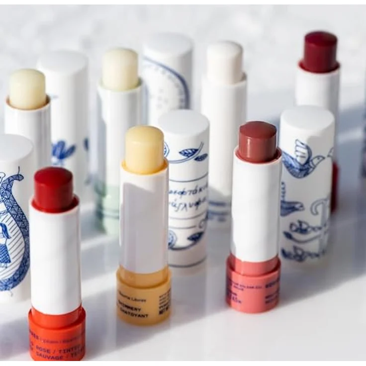 KORRES Pflegender Lip Balm Yoghurt SPF 20, farbloser Lippenpflege Stift mit Johanniskrautöl und Sheabutter, dermatologisch getestet, 4,5g – Bild 4