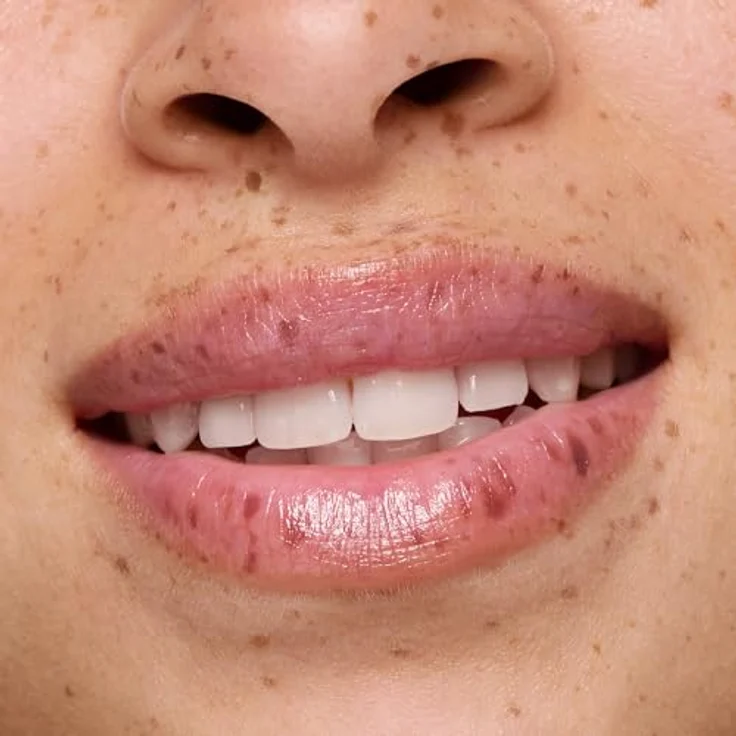 essence HEART CORE fruity lip balm Nr. 06, Violett, glättend, pflegend mit Ölen, vegan, ohne Konservierungsstoffe, 3g – Bild 4