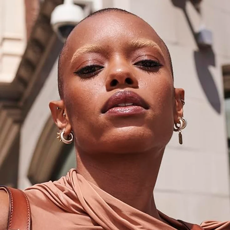Maybelline Lifter Stix Foundation, vielseitiger Gesichtsstick für natürlichen Look, 6 g, verfügbar in 18 Farbtönen – Bild 8