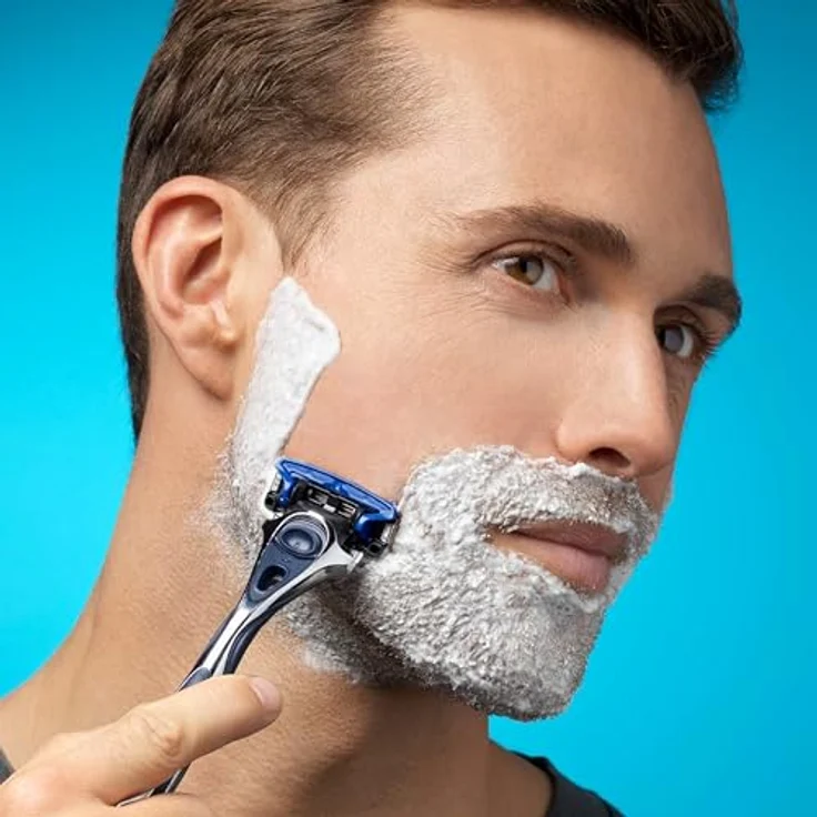 Wilkinson Sword Men Hydro5 Skin Protection Regular Ersatz-Rasierklingen 12 Stück – Bild 3