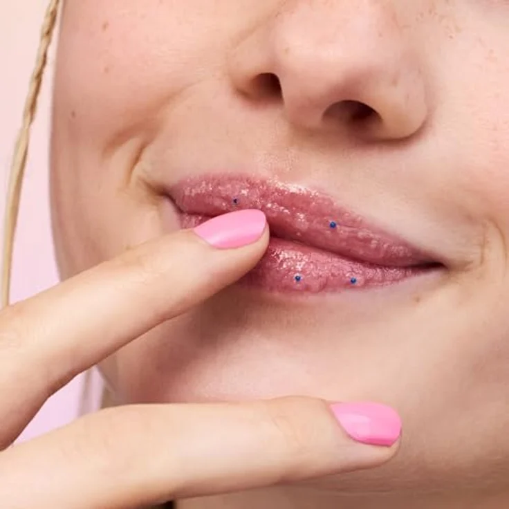 Essence Superman Lip Scrub, Lippenpeeling für Damen mit rosa Zuckerkörnchen, 11 g – Bild 4