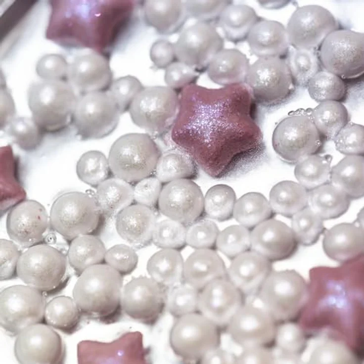 essence so mesmerizing eye & face highlighter glaze, Nr. 01, Mehrfarbig, strahlend, schimmernd, holographisch, glitzernd, vegan, ohne Parfüm, ohne Alkohol, ohne Parabene, 1er Pack (3.5g) – Bild 3