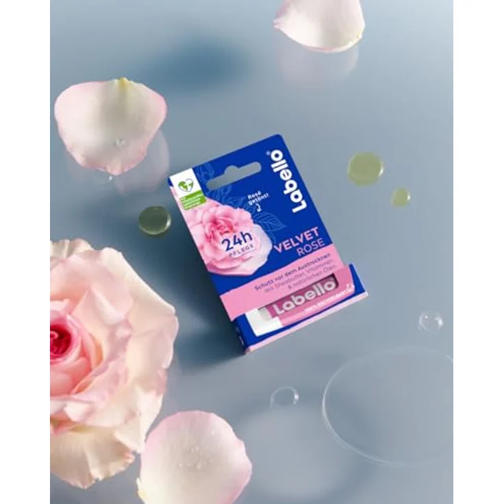 Labello Velvet Rose Lippenpflegestift, 24h Feuchtigkeit, mit Sheabutter und Jojoba-Öl, dezentem Rosenduft, 4,8 g – Bild 2