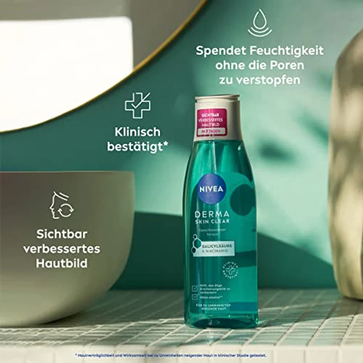 NIVEA Derma Skin Clear Gesichtswasser (200 ml), feuchtigkeitsspendender Toner für ein sichtbar verbessertes Hautbild, Gesichtstonic mit Salicylsäure und Niacinamid – Bild 2