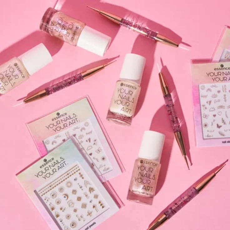 essence YOUR NAILS. YOUR ART. iridescent Nagelüberlack 8 ml The Cherry On The Nails – Bild 3