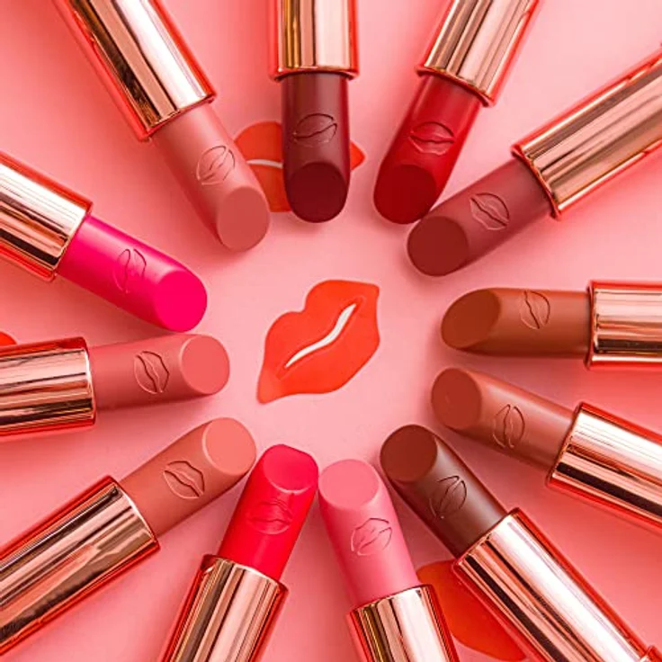Revolution Satin Kiss Lipstick Lippenstift 3,5 g in Farbe Chaffuer mit satinierter Textur – Bild 4