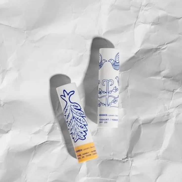 KORRES Pflegender Lip Balm Yoghurt SPF 20, farbloser Lippenpflege Stift mit Johanniskrautöl und Sheabutter, dermatologisch getestet, 4,5g – Bild 3