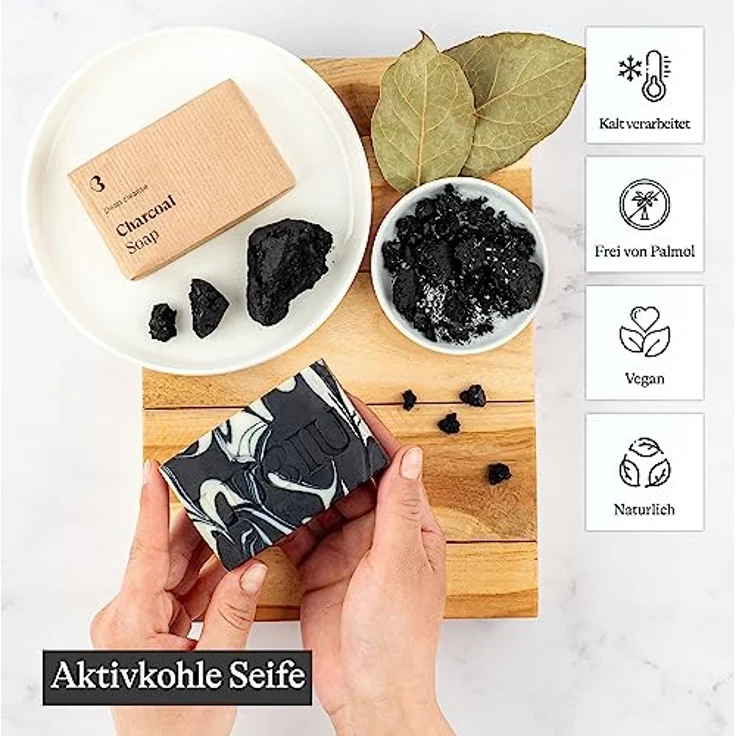 lubiu Schwarze Seife Stück - 100g Aktivkohle Seife ohne Palmöl - Naturseife für alle Hauttypen - Vegane und biologisch abbaubare Dusch- und Handseife – Bild 2