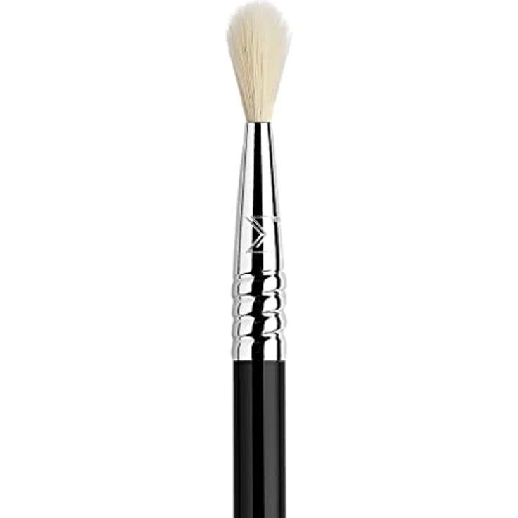 Sigma Beauty E36 Blending Brush - Precision Blending Brush For Corner Eyelids - Eyeshadow Application and Small Blending Brush - Apply Pigment and Blend Harsh Lines On Small Areas of the Eye – Bild 2