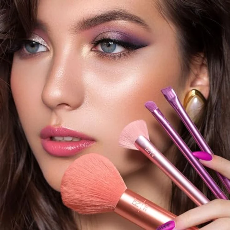 Real Techniques Insta Künstlerpinsel-Set, Gesichts-, Wangen- und Augenpinsel-Set, Make-up-Pinsel-Set, für Foundation, Rouge, Bronzer, Concealer und Lidschatten, professionelle Qualität, 9-teiliges Set – Bild 5