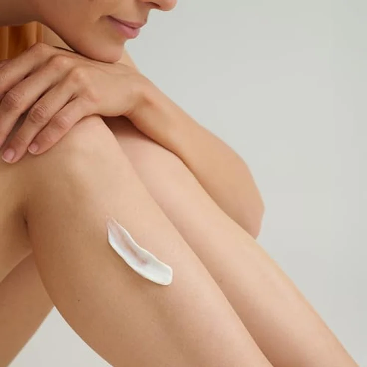 DADO SENS DRYDERM BODYLOTION (200 ml) - Tiefenwirksame Feuchtigkeitspflege für raue & trockene Haut, Vegan, mit Phytoceramiden, verbessert Elastizität und Geschmeidigkeit – Bild 3