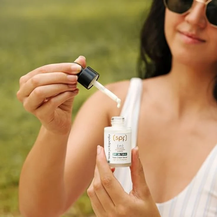 Skincyclopedia Sonnenschutz Gesichtsserum LSF 30, Anti Pickel Serum mit 10% Niacinamide, breitspektraler UVA/UVB Schutz, leicht und schnell einziehend, 30ml – Bild 3