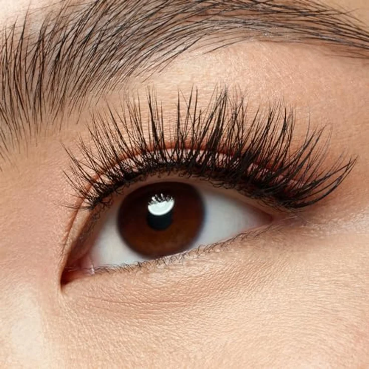 essence cosmetics what the FAKE! false lashes, künstliche Wimpern, Transparent, Extremes Volumen, vegan, ohne Mikroplastikpartikel, Nanopartikel frei, ohne Parfüm, 1er Pack (1g) – Bild 5