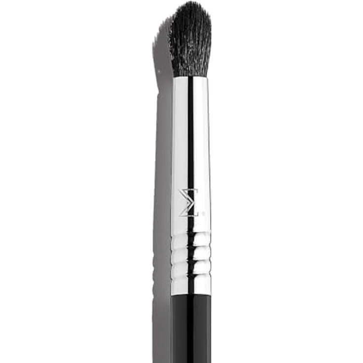 Sigma Beauty E45 Blending Brush, abgewinkelter Lidschattenpinsel mit ultraweichen Synthetikborsten für präzisen Farbauftrag und nahtloses Verblenden – Bild 2