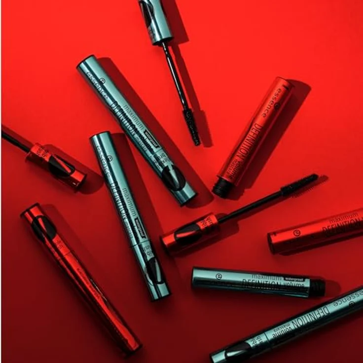 Essence Maximum Definition Volume Waterproof Mascara 8 ml – Bild 8
