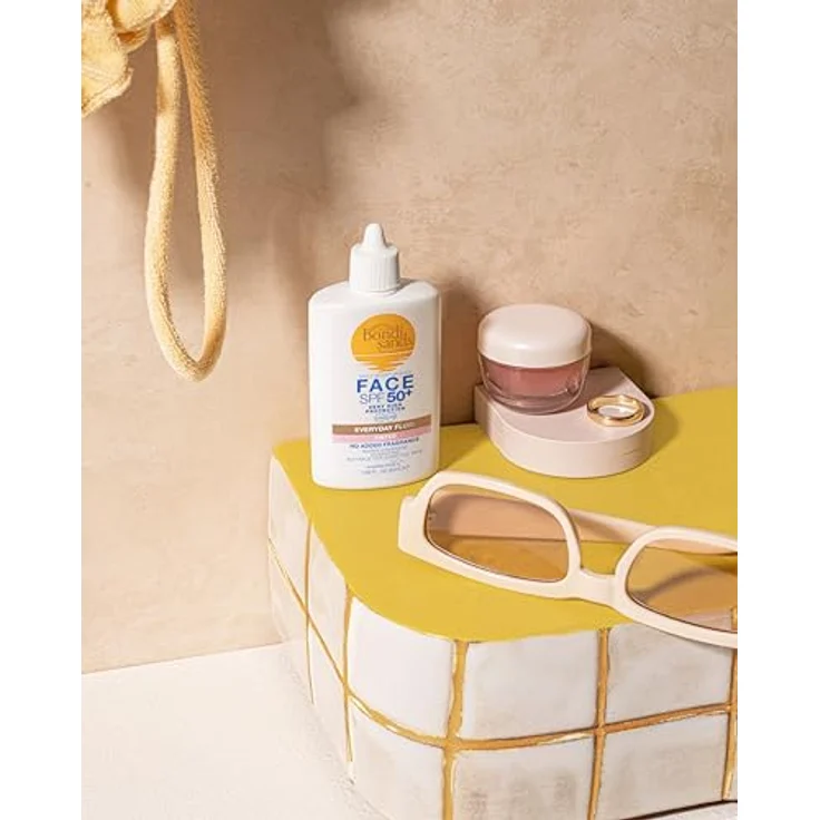 Bondi Sands Daily Moisturising Tinted Face Fluid, Sonnencreme mit LSF 50+, 50ml, parfumfrei, vegan, feuchtigkeitsspendend – Bild 2